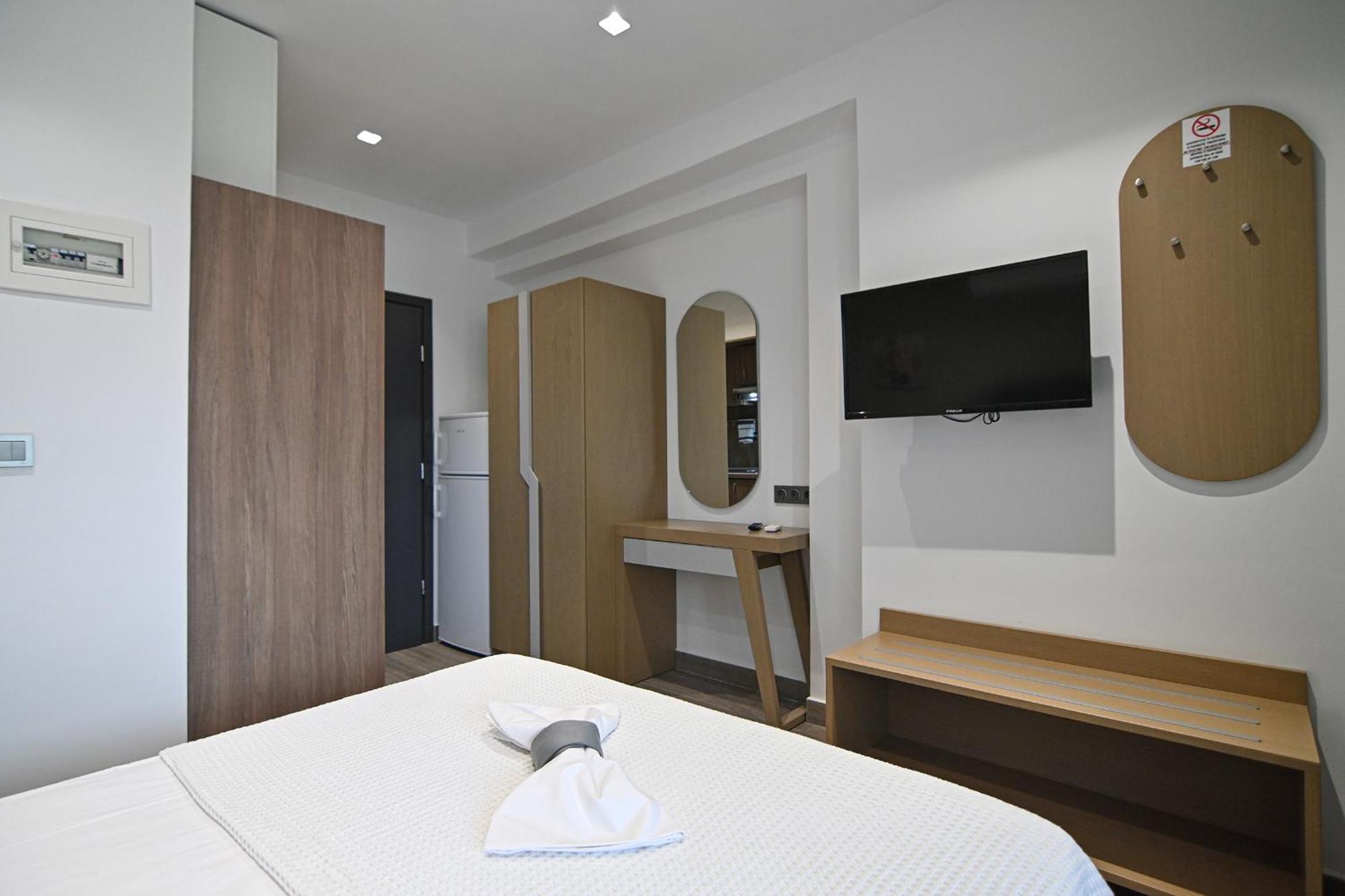Amalia Rooms Sea View Nea Vrasna Ngoại thất bức ảnh
