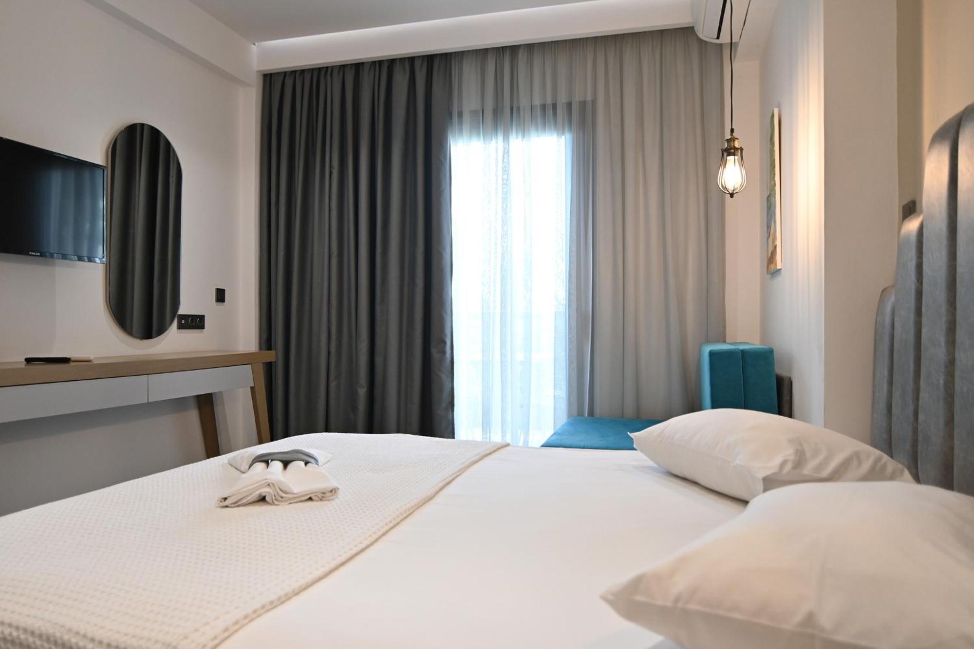 Amalia Rooms Sea View Nea Vrasna Ngoại thất bức ảnh