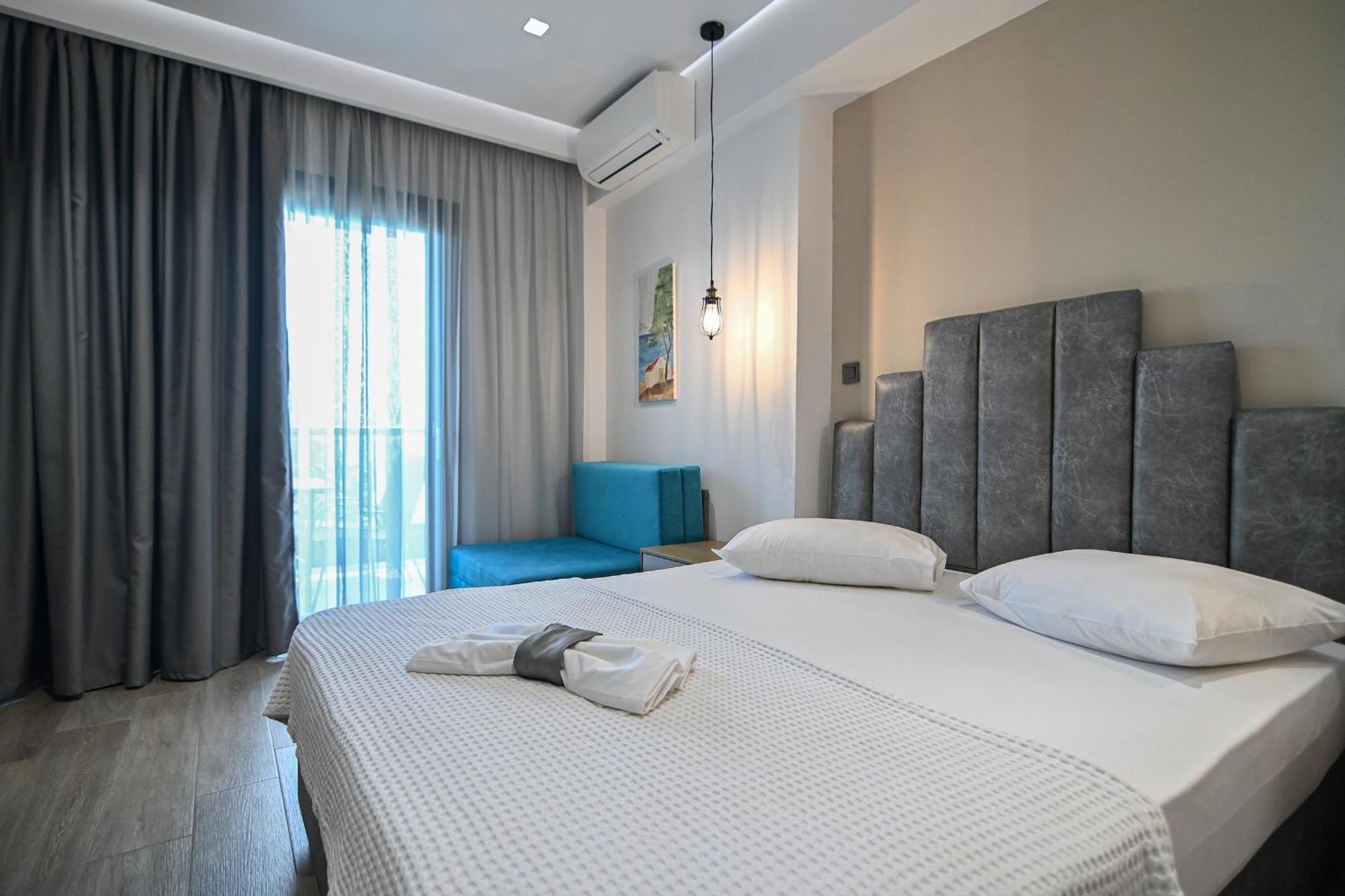 Amalia Rooms Sea View Nea Vrasna Ngoại thất bức ảnh