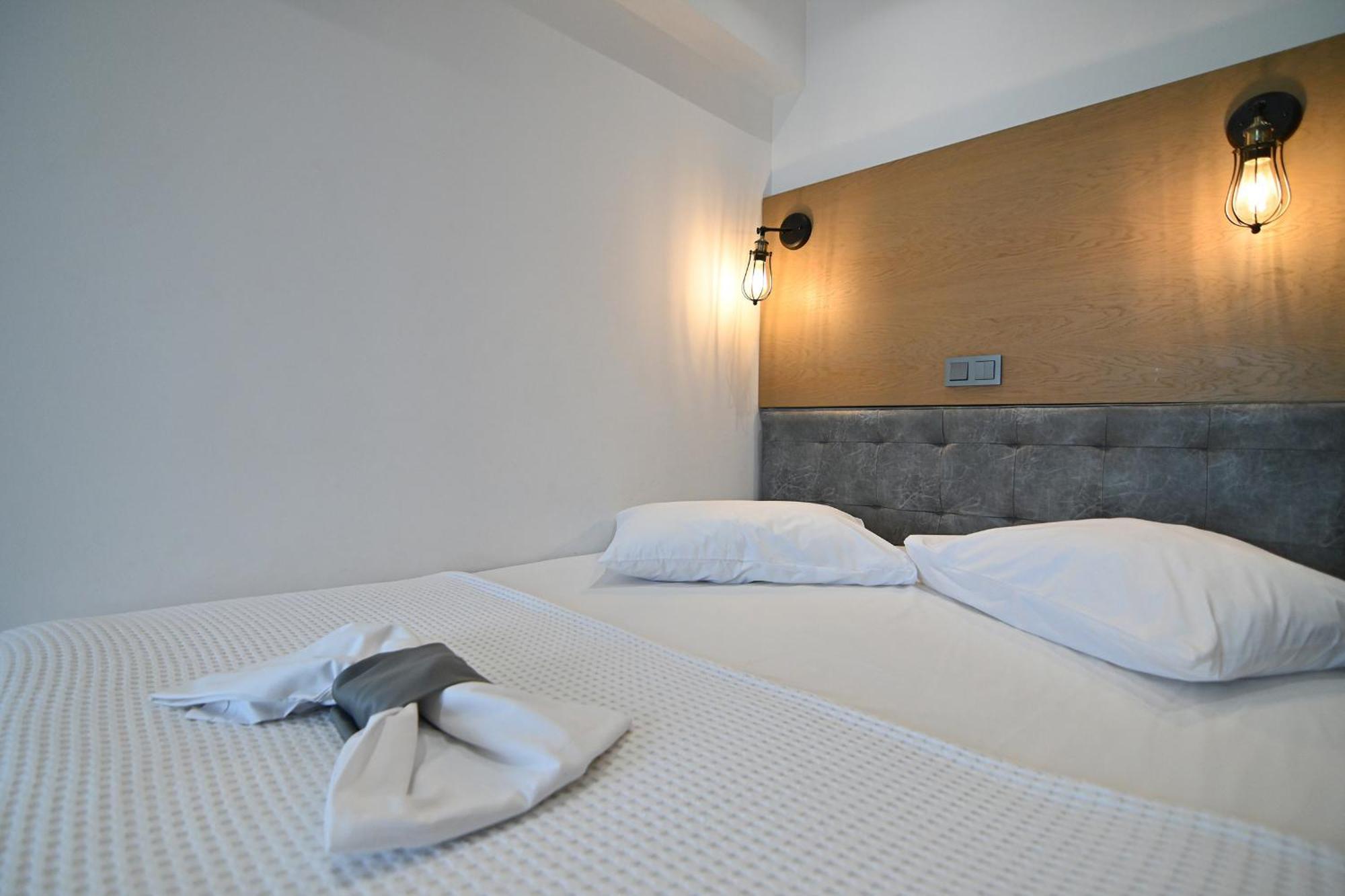 Amalia Rooms Sea View Nea Vrasna Ngoại thất bức ảnh